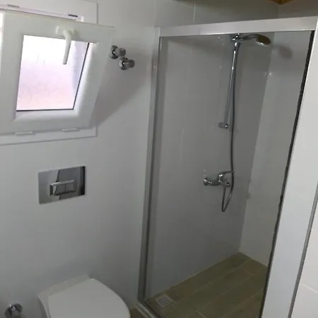 Burcu Sitesi Yaman Tatil Evi Çeşme