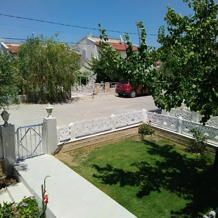 Burcu Sitesi Yaman * Cesme